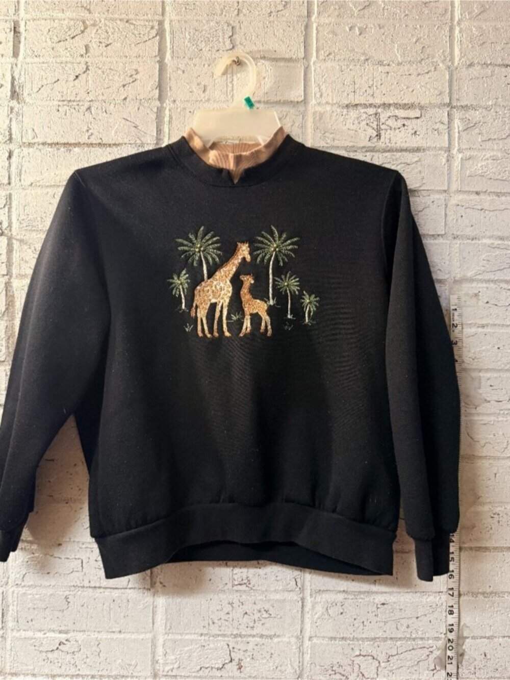 Vintage BonWorth Giraffe Embroidered Sweatshirt Petite Medium Black Safari Mock